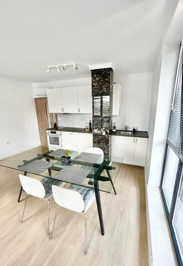 Smart Apartment Mir Warna Exterior foto